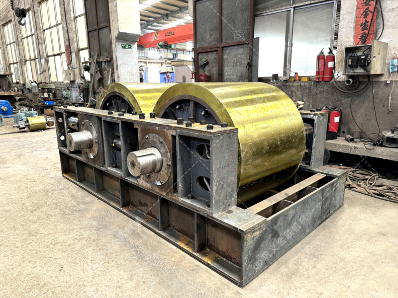 在生產(chǎn)線中，液壓對輥制砂機如何與其他設(shè)備有效配套？